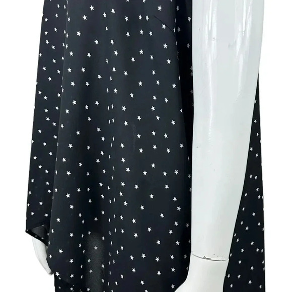 Torrid black top with star print size 0-large/12 - Picture 8 of 13